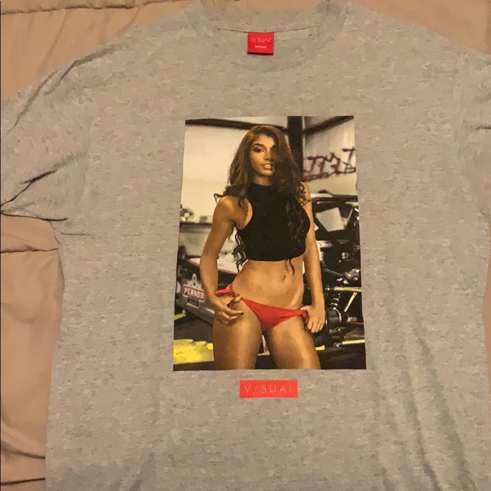 Visual Tee